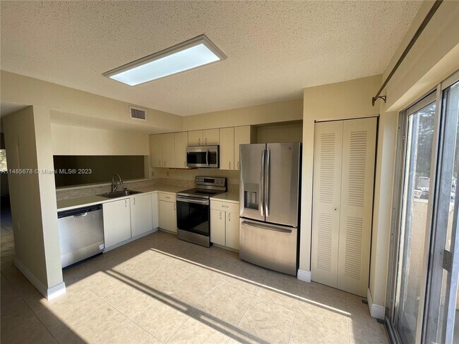 Foto del edificio - 14970 SW 82nd Ln
