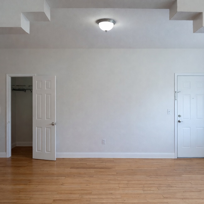 Photo - BGG 8415 Apartment