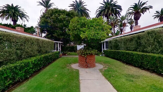 Building Photo - 610 Marguerite Avenue