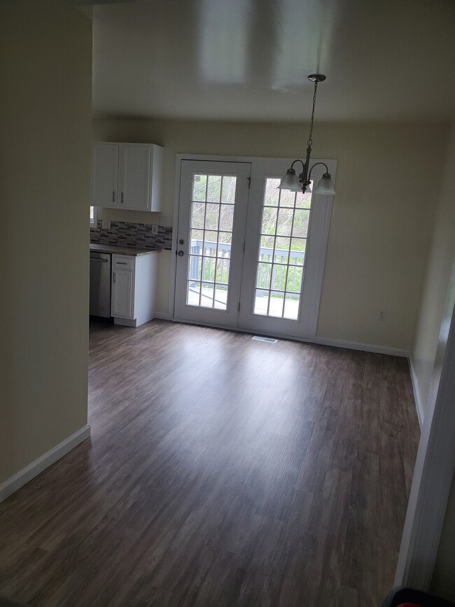 Building Photo - 59 Sopwith Way