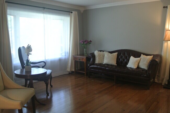 Foto del edificio - 583 Ivy Ct