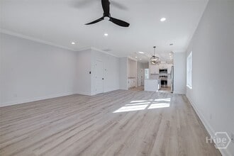 Building Photo - 1407 E 32nd St