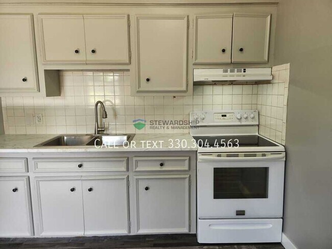 Foto del edificio - 15257 Lincoln Way W