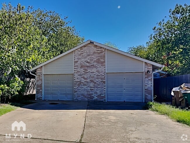 Building Photo - 10701 Daryl Cove