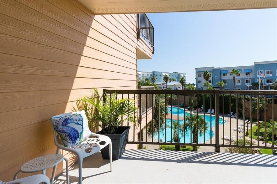 Foto principal - 9520 Seawall Blvd