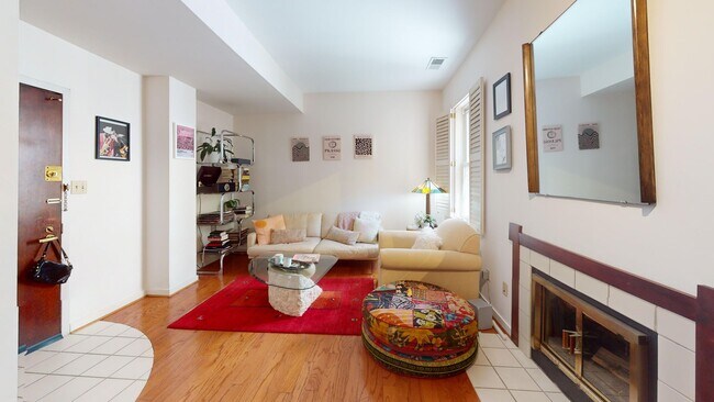 Foto del edificio - 2114 N St NW