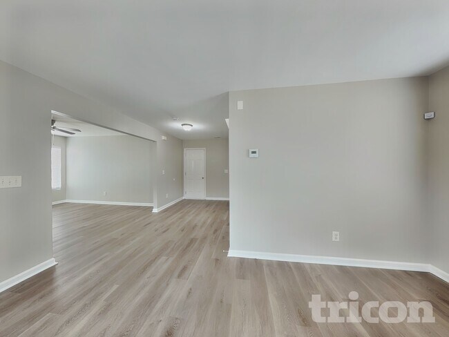 Foto del edificio - 3755 Burtons Barn St