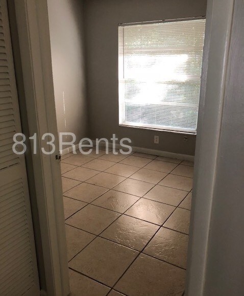 Foto del edificio - 9313 N 46th St