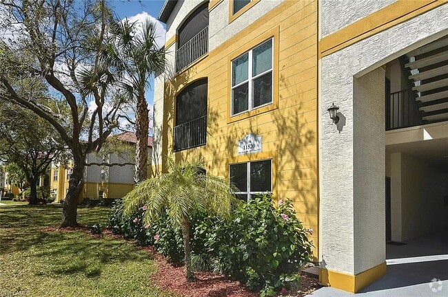 Building Photo - 11520 Villa Grand