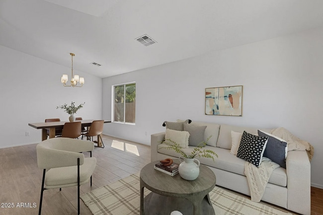 Building Photo - 2148 N Santiana Pl