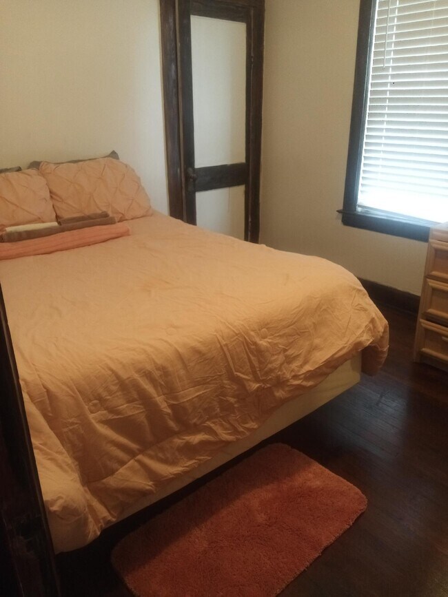 Bedroom bed - 268 E Euclid St