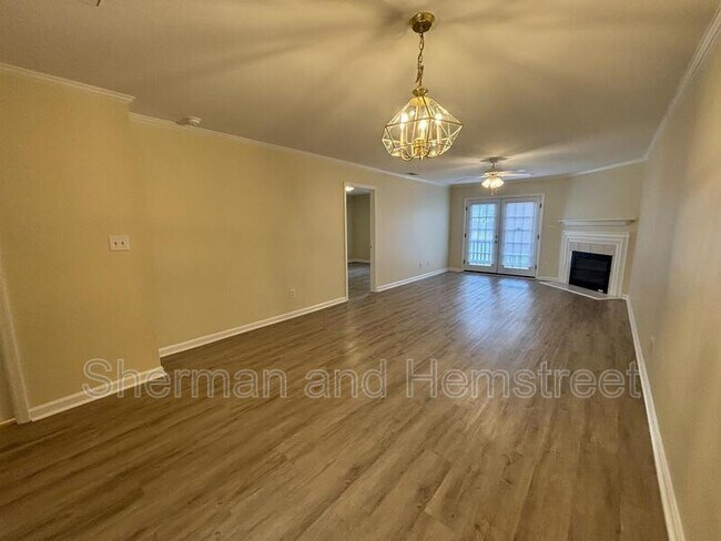 Building Photo - 2132 Oak Ridge Rd