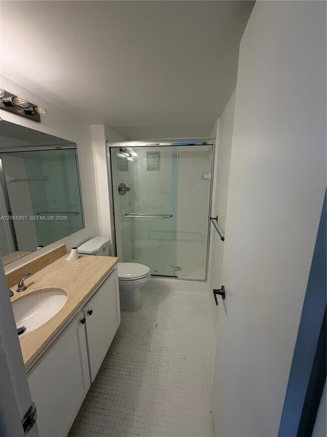 Building Photo - 5838 Collins Ave