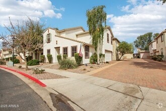 Building Photo - 10220 E Isleta Ave