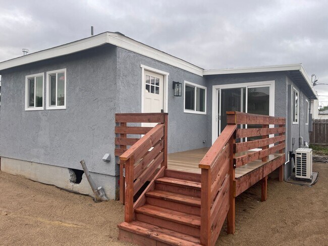 Building Photo - 1 br, 1 bath House - 1010 Oaklawn Avenue #1