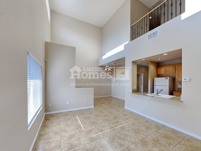 Building Photo - 10480 Tuscany Rose Court