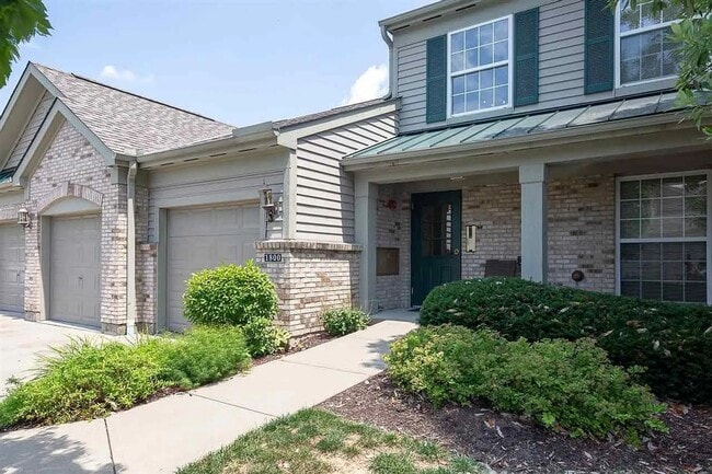 Building Photo - Spacious 2BR Condo with awesome amenities ...