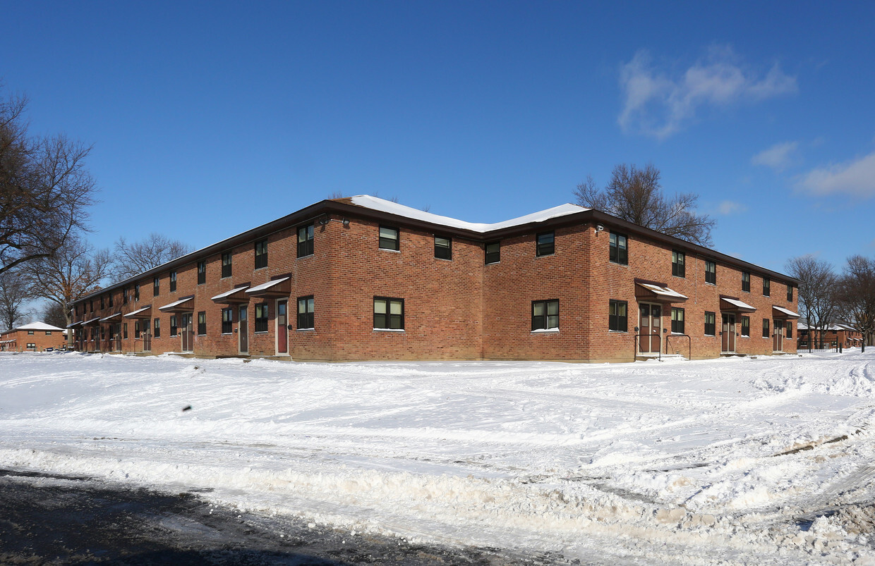 Primary Photo - Griswold Heights Apartments