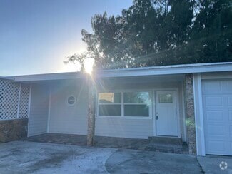 Building Photo - 301 S Jenkins Rd