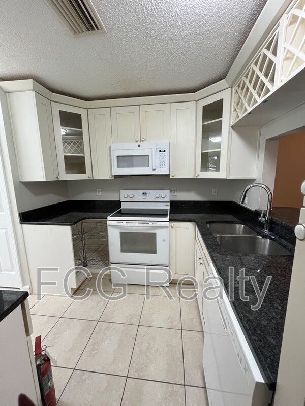 Foto del edificio - 2173 Mystic Ring Loop