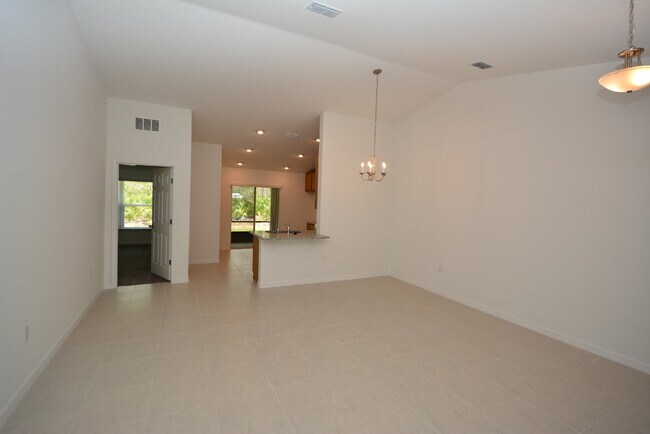 Building Photo - "Charming 3-Bedroom Duplex with Granite El...