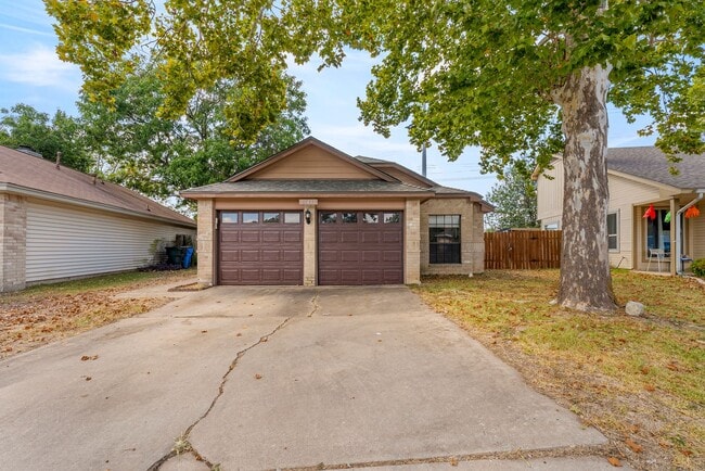 Building Photo - 3 Bedroom, 2 Bathroom Hidden Gem In Wells Branch!!!