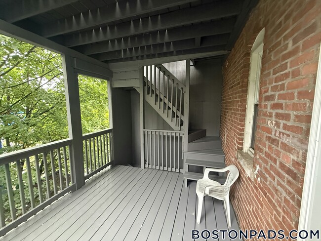 Foto del edificio - 62 Fayston St