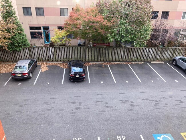 Foto del edificio - 870 N 28th St