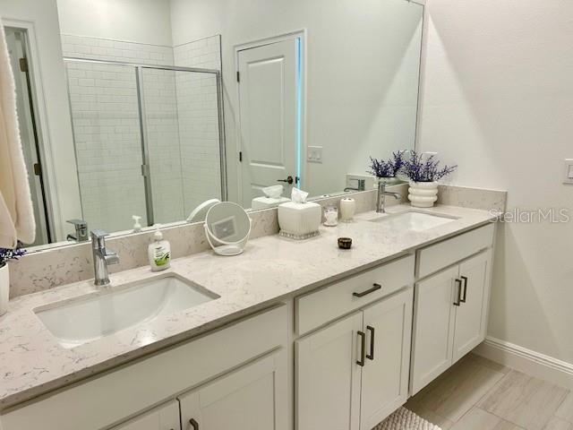 Foto del edificio - 9750 Campanula Ct