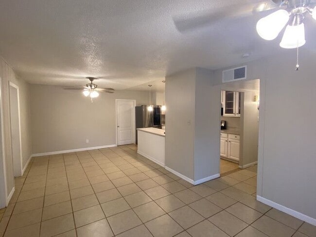 Building Photo - 5 Bedroom Home with HUGE Outdoor Storage!