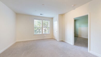 Interior Photo - The Courts at Huntington Station