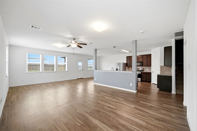 Foto del edificio - 10322 Urban Oak Trl