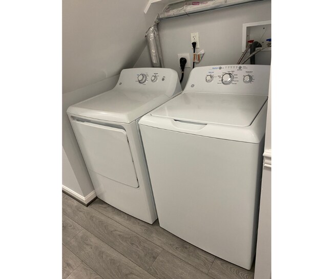 Building Photo - 306 N Fremont Ave