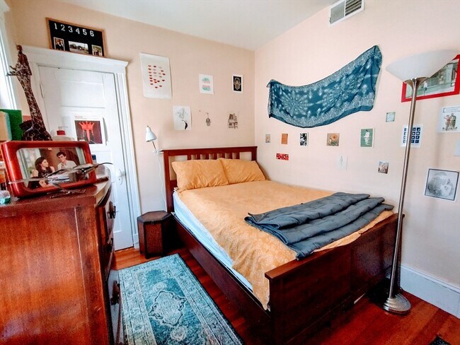 Foto del edificio - 86 Conwell Ave