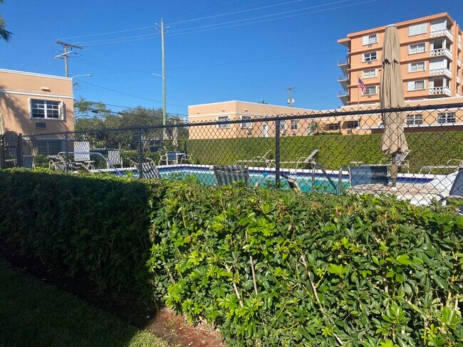 Foto del edificio - 101 S Golfview Rd