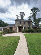 Building Photo - 3907 Glenheather Dr