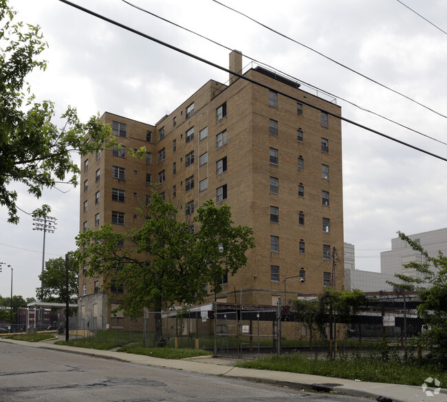 Building Photo - Frontenac Apartments