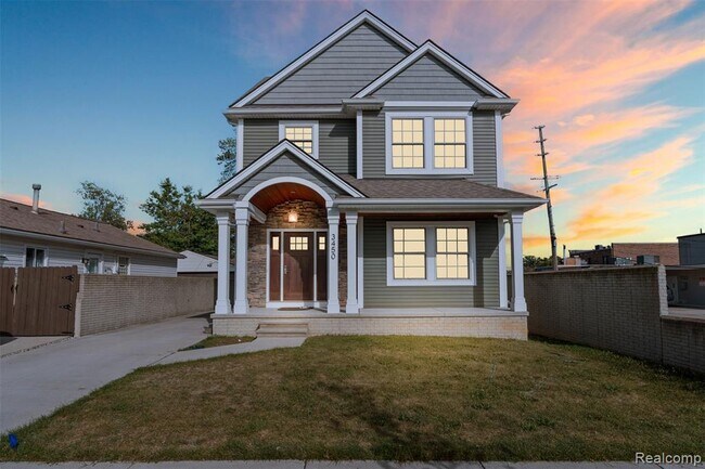 Foto del edificio - 3450 Buckingham Ave