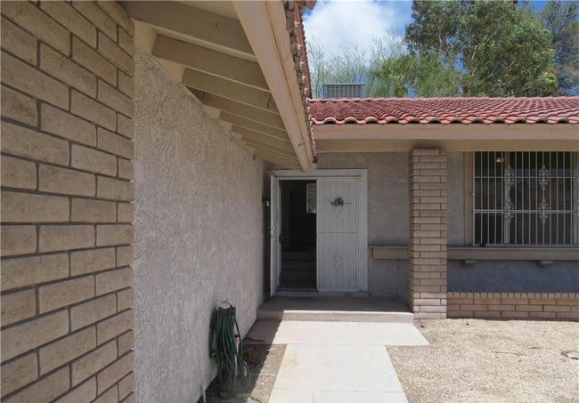 Building Photo - 3864 Red Rock St