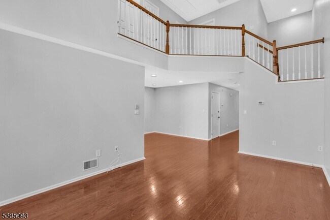 Foto del edificio - 45 Washington Ct