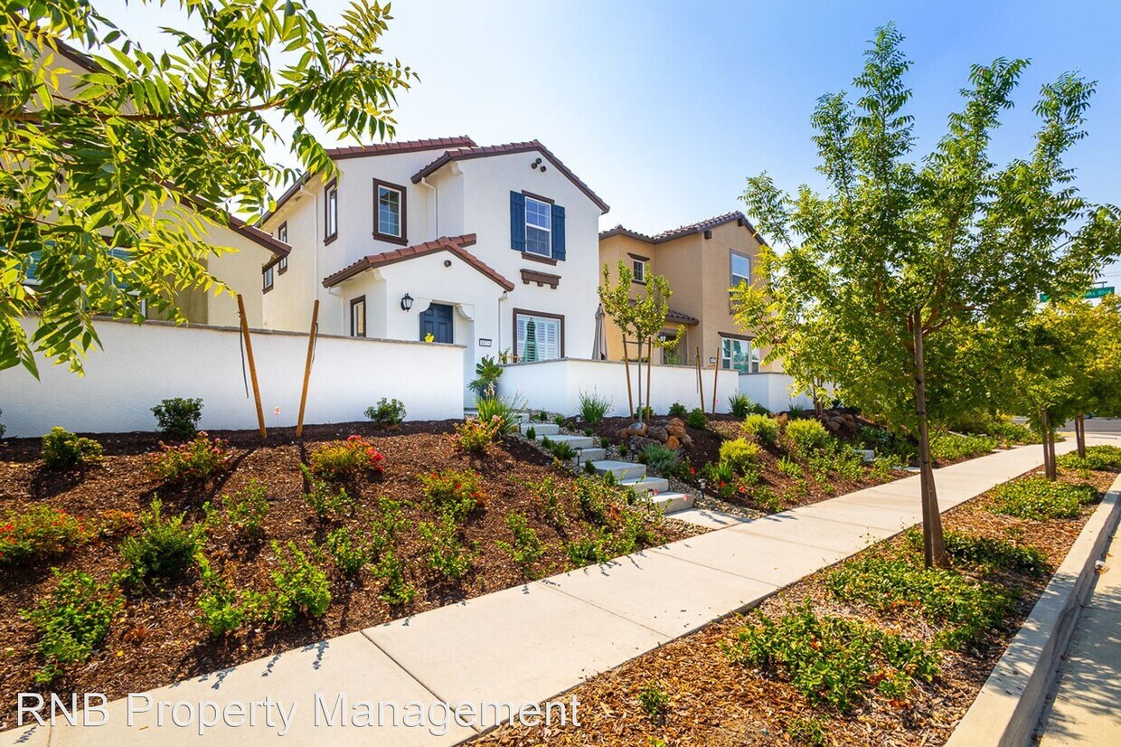 Primary Photo - 3 br, 2.5 bath House - 8879 Crimson Ridge Way
