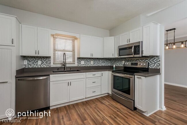 Foto del edificio - 3 br, 2 bath House - 3906 Baymeadow Drive ...