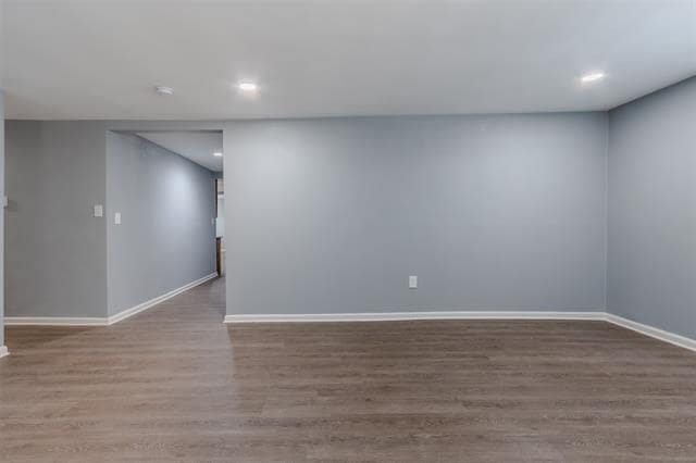 Building Photo - 605 Lloyd