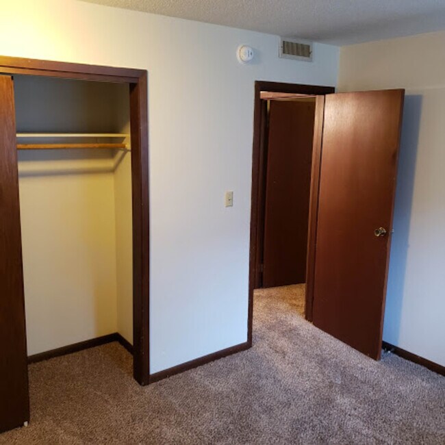 925 R Ave Unit 206, Nevada, IA 50201 Condo for Rent in Nevada, IA
