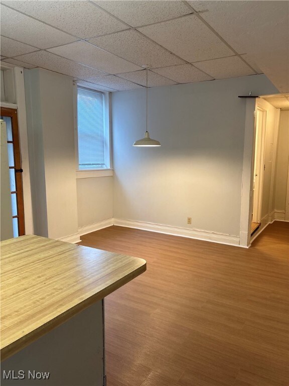 Building Photo - 1066 E 62nd St