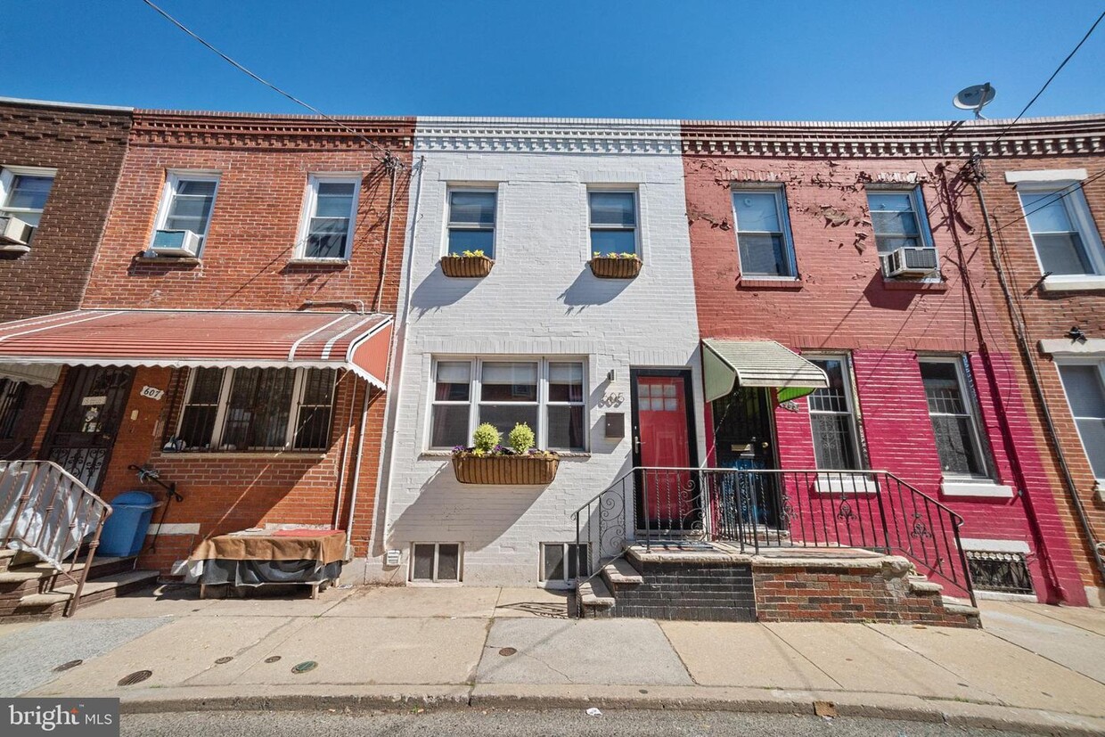 Front of home - 605 Gerritt St
