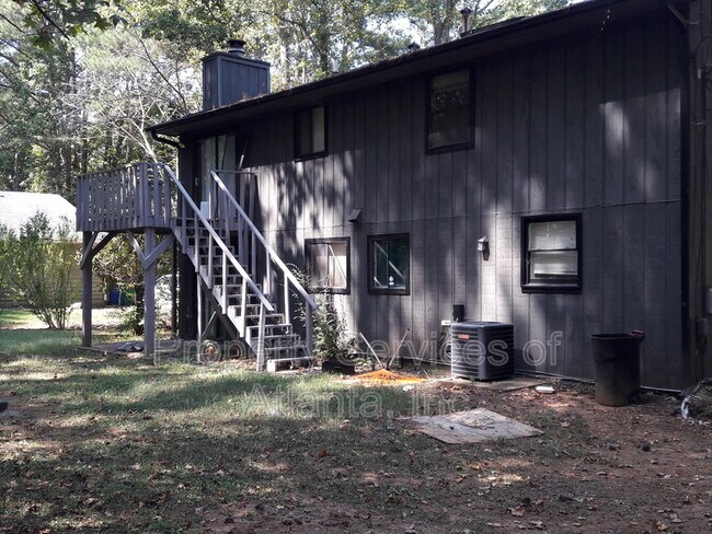 Foto del edificio - 4341 Old Lake Dr