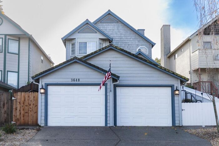 Foto principal - North Stockton 3 Bedroom 3 Bath Home