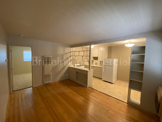 Building Photo - 2508 L St