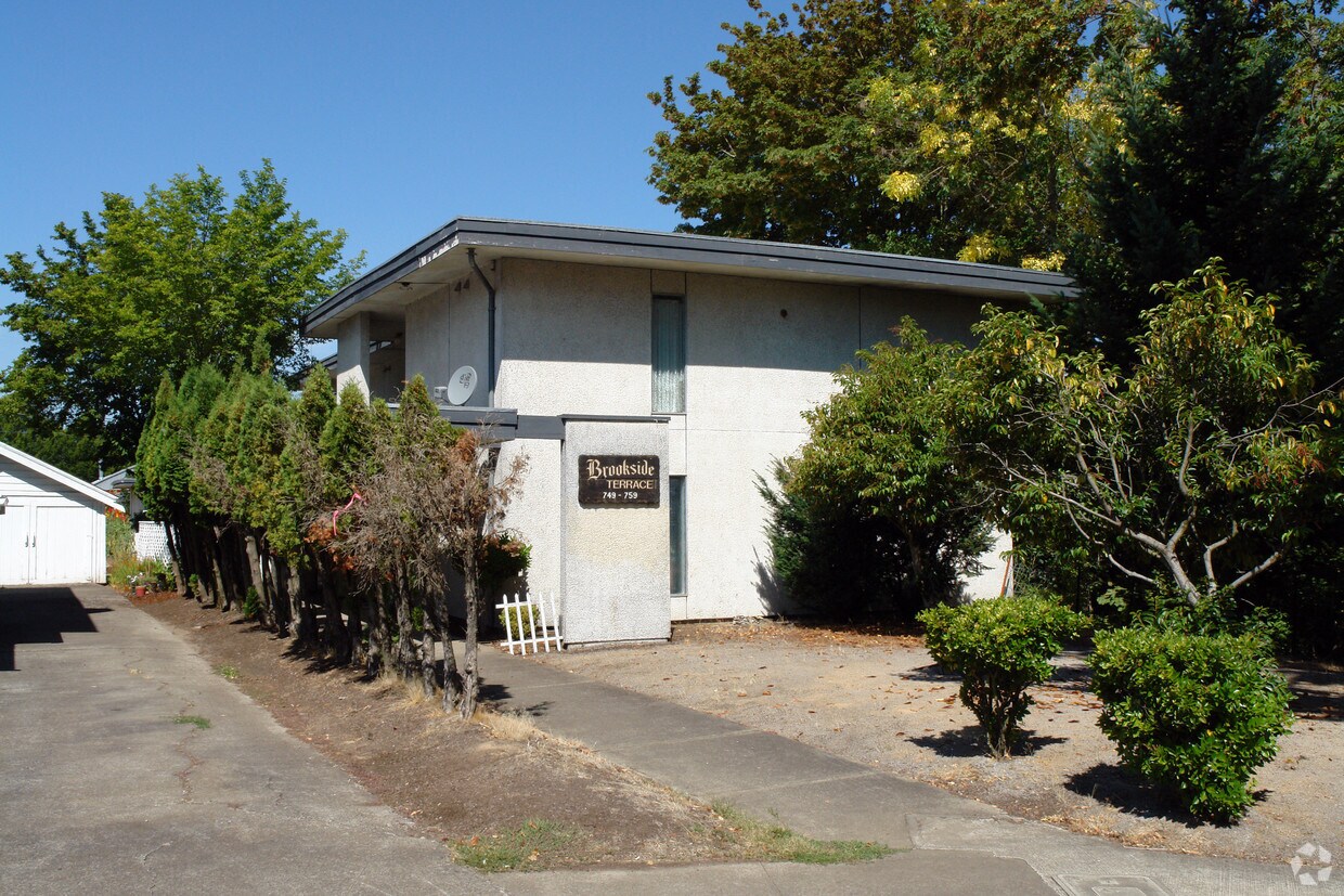 Building Photo - Brookside Terrace